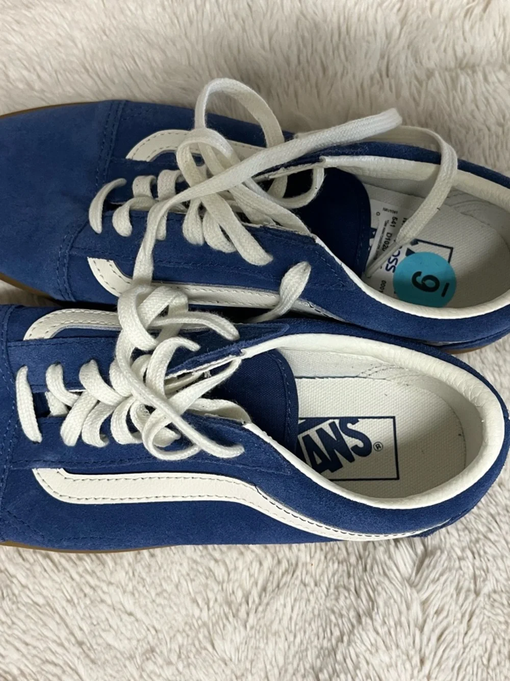 NWT✨sz6✨✨unisex✨Vans Blue Suede Low-Top Sneakers with White Stripe